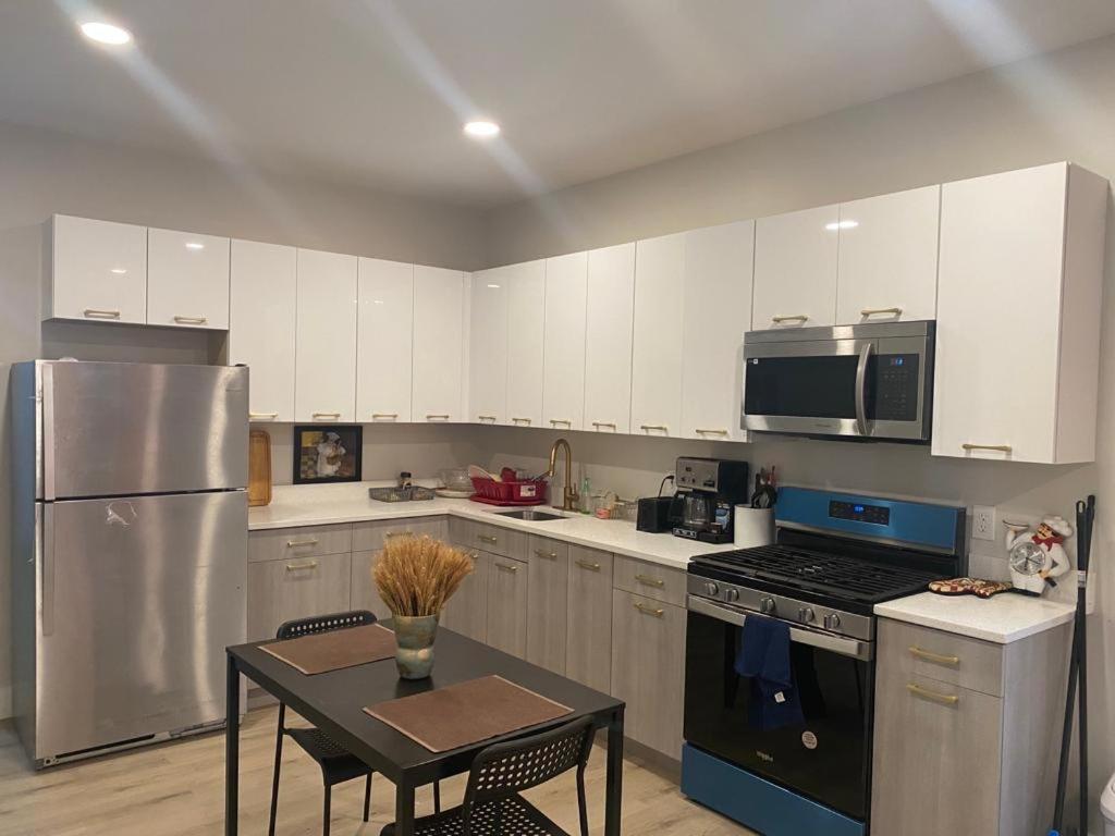 Stylish Room 8Mins To Newark Airport Екстериор снимка